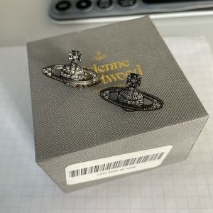 **AUTHENTIC**VIVIENNE WESTWOOD Earrings